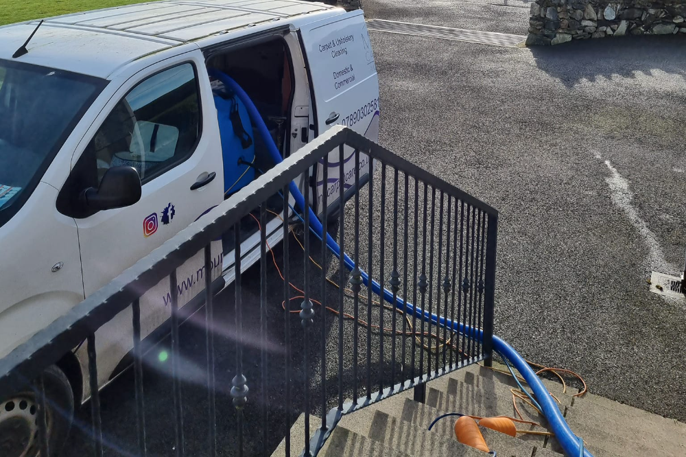 How To Keep Your Carpets Looking New Between Cleanings