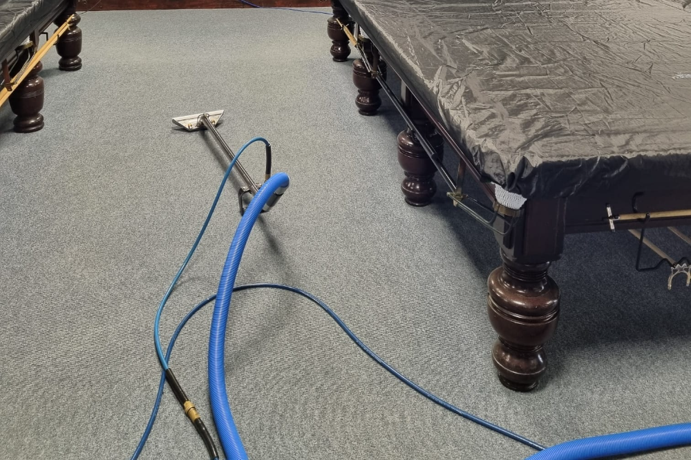 The Difference Between Steam Cleaning And Dry Carpet Cleaning